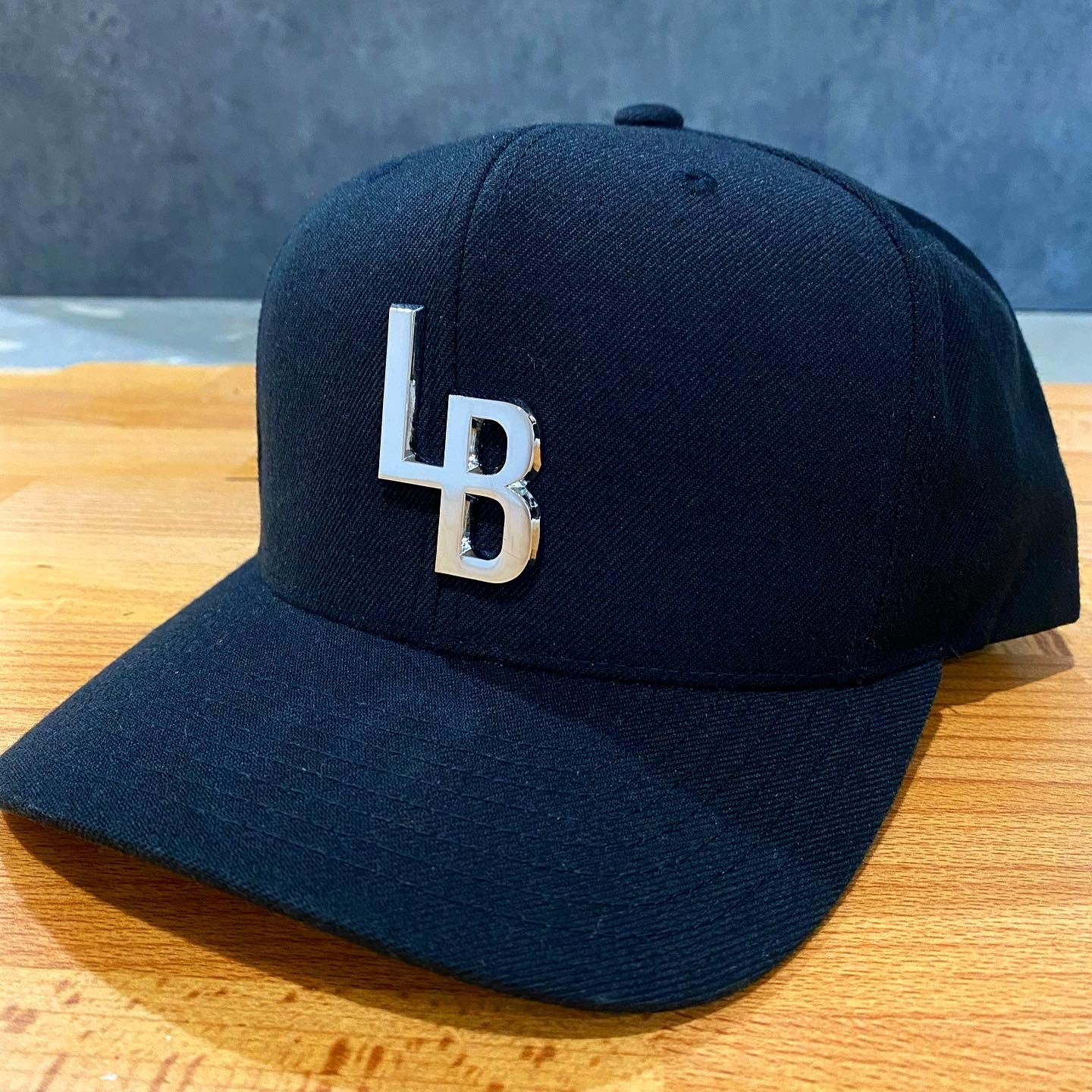 LB CHROME / BLACK SNAP BACK