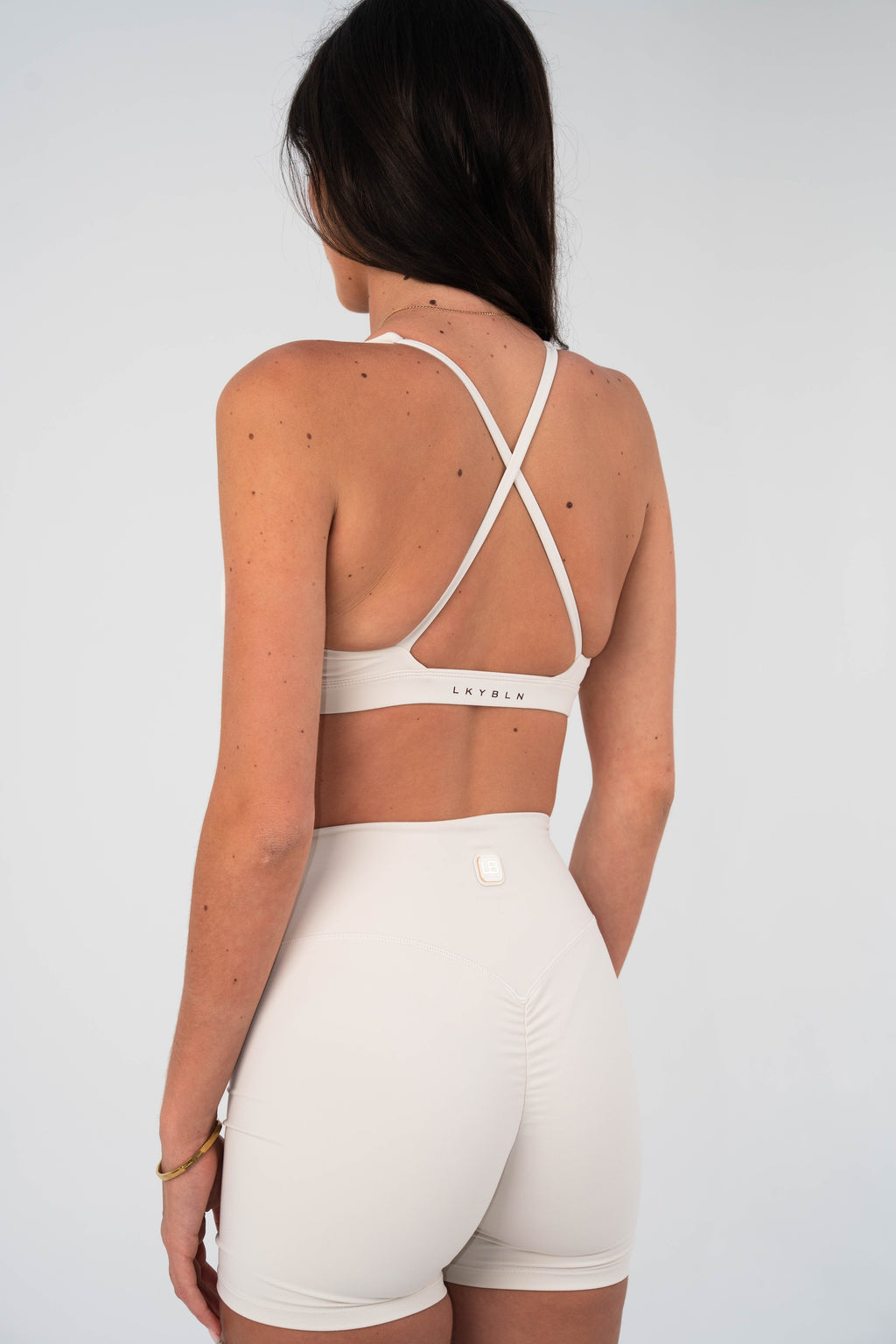 Intention V-Crop in Ivory
