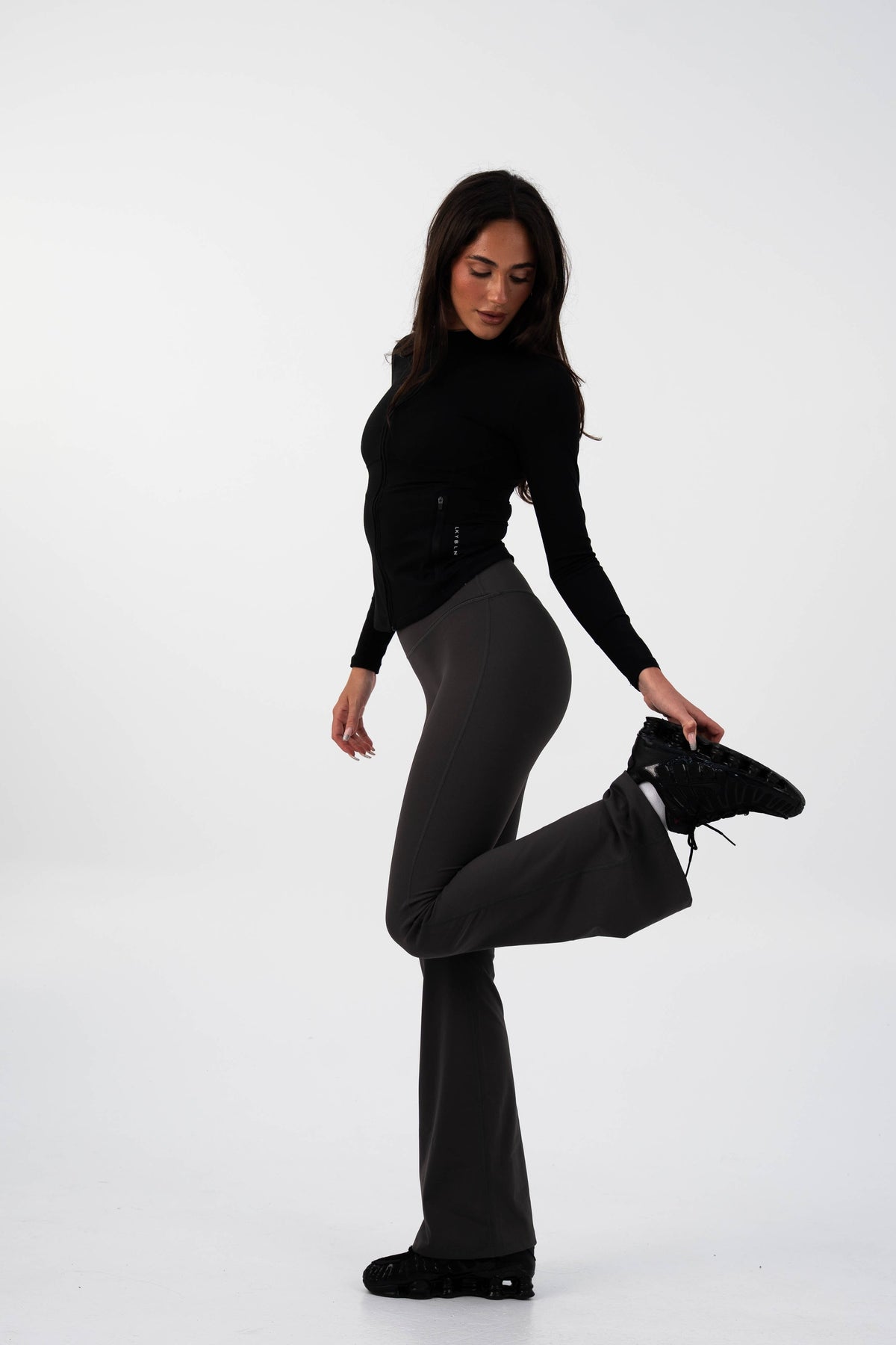 Belief Flare Legging in Charcoal