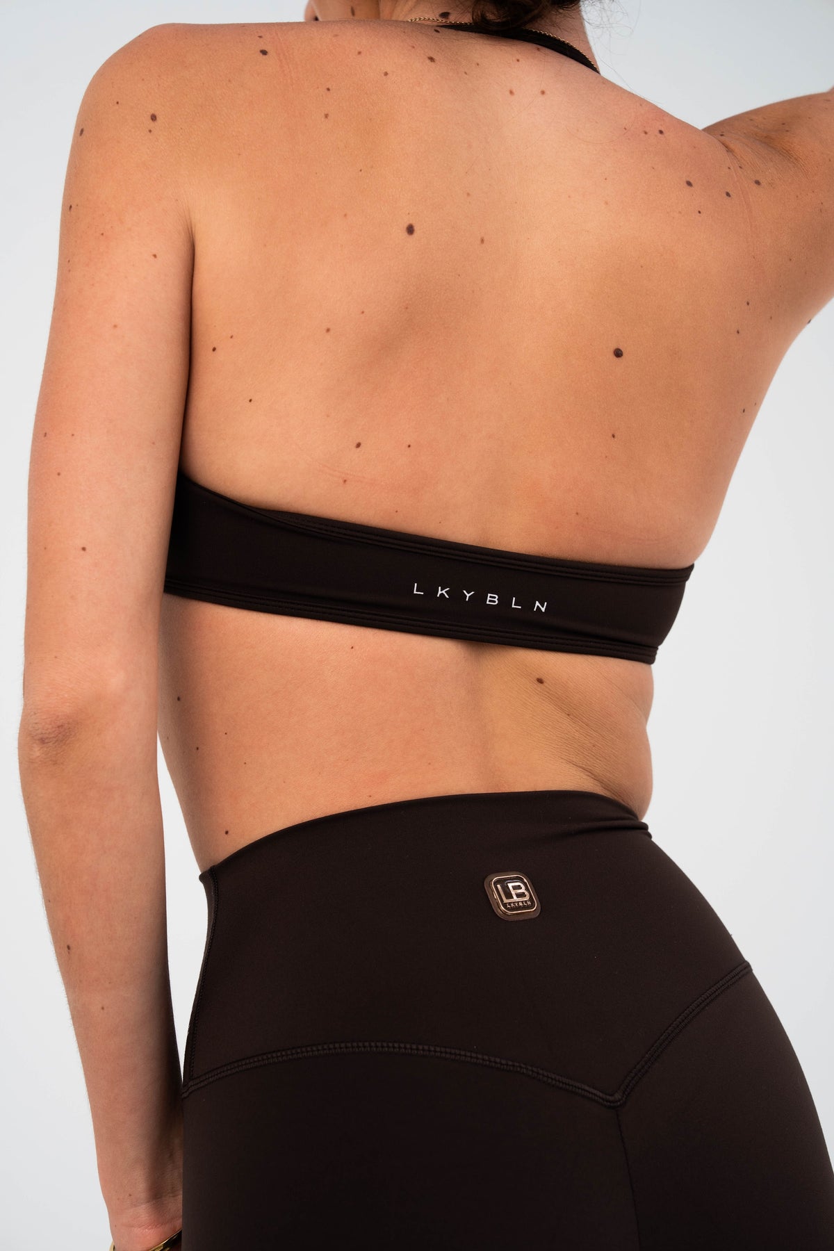 Alignment Halter Crop in Espresso